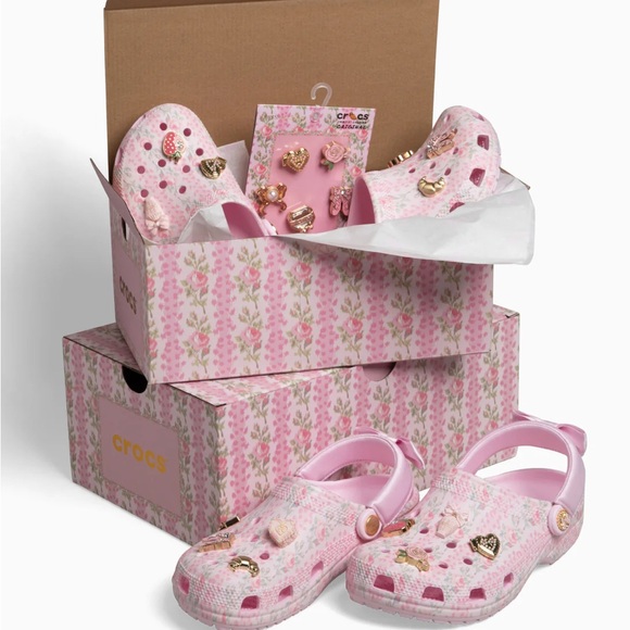 Women’s LoveShackFancy x crocs pink milk classic clogs - Picture 4 of 4